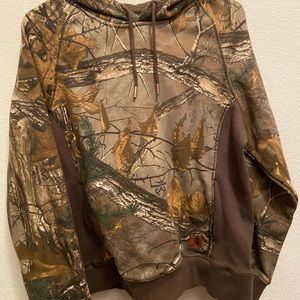 Women’s Carhartt camo hoodie